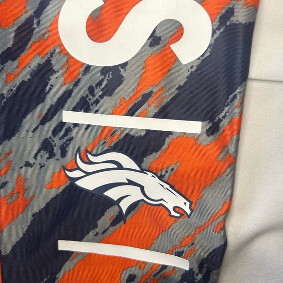 Broncos leggings - Picture 4 of 5